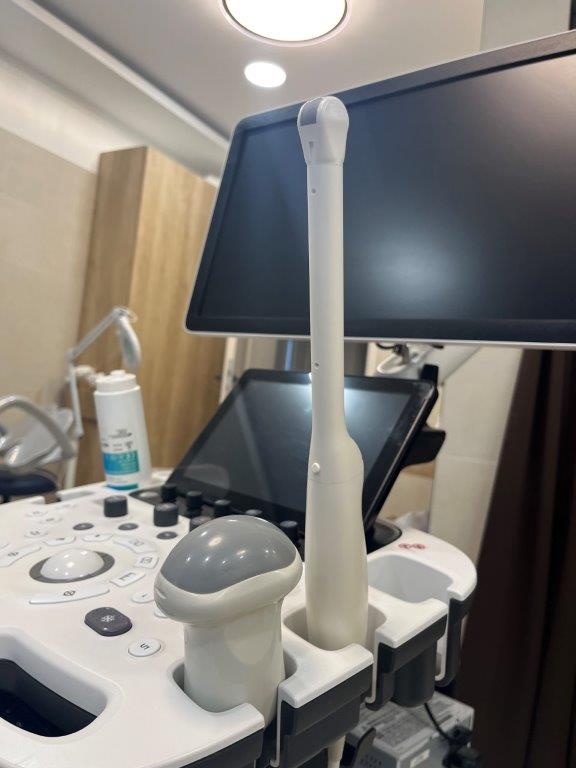 Használt Samsung HS40 ultrahang készülék 3D/4D hasi és 2D hüvelyi fejjel