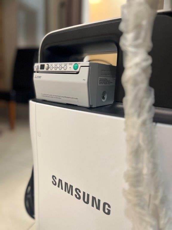 Használt Samsung HS40 ultrahang készülék 3D/4D hasi és 2D hüvelyi fejjel