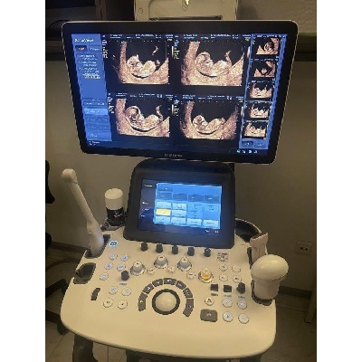 Használt UGEO H60 típusú 2D/3D/4D ultrahang készülék három vizsgálófejjel